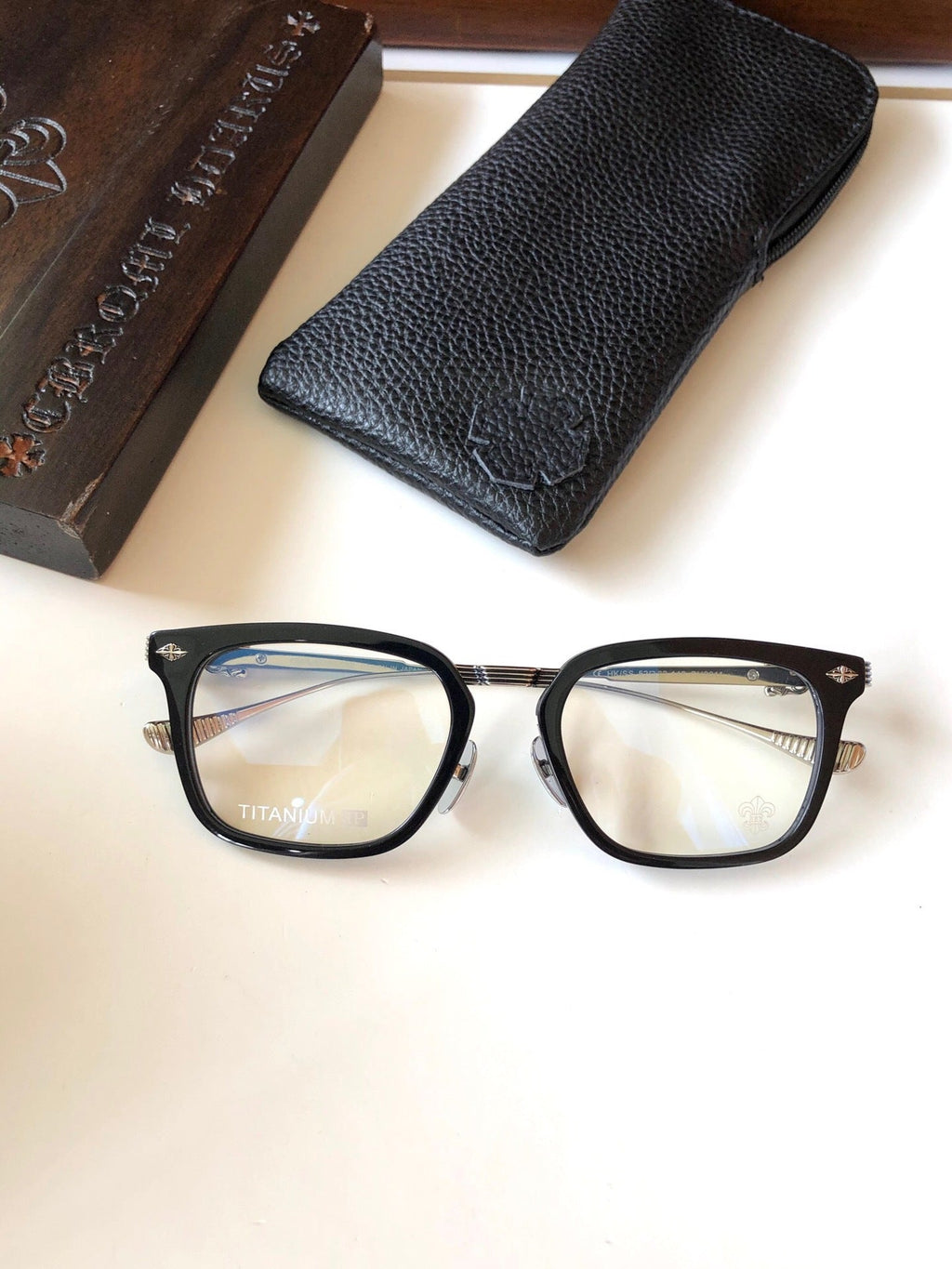 CHH Chrome Hearts Glasses Stylish and Simple Ultra Light Pure Titanium Glasses Frame